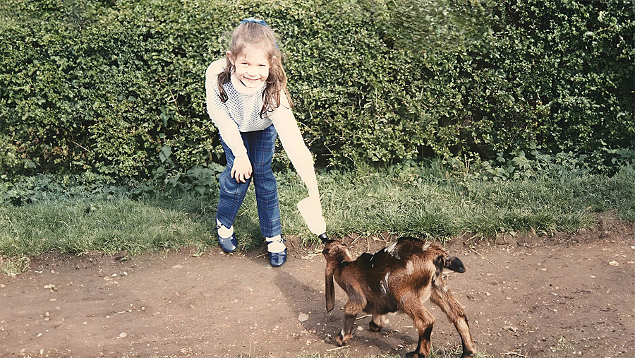 Ханна Дейл в детстве