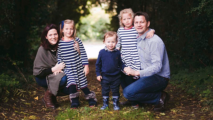 Семья Ханны: муж Джек, дочери Амелия и Лара, сын Оливер