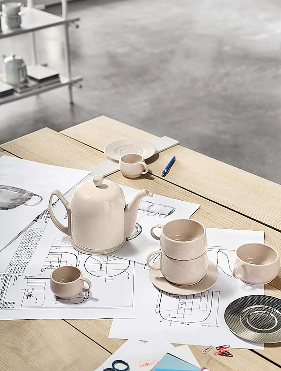 Чайники из серии Salam Monochrome