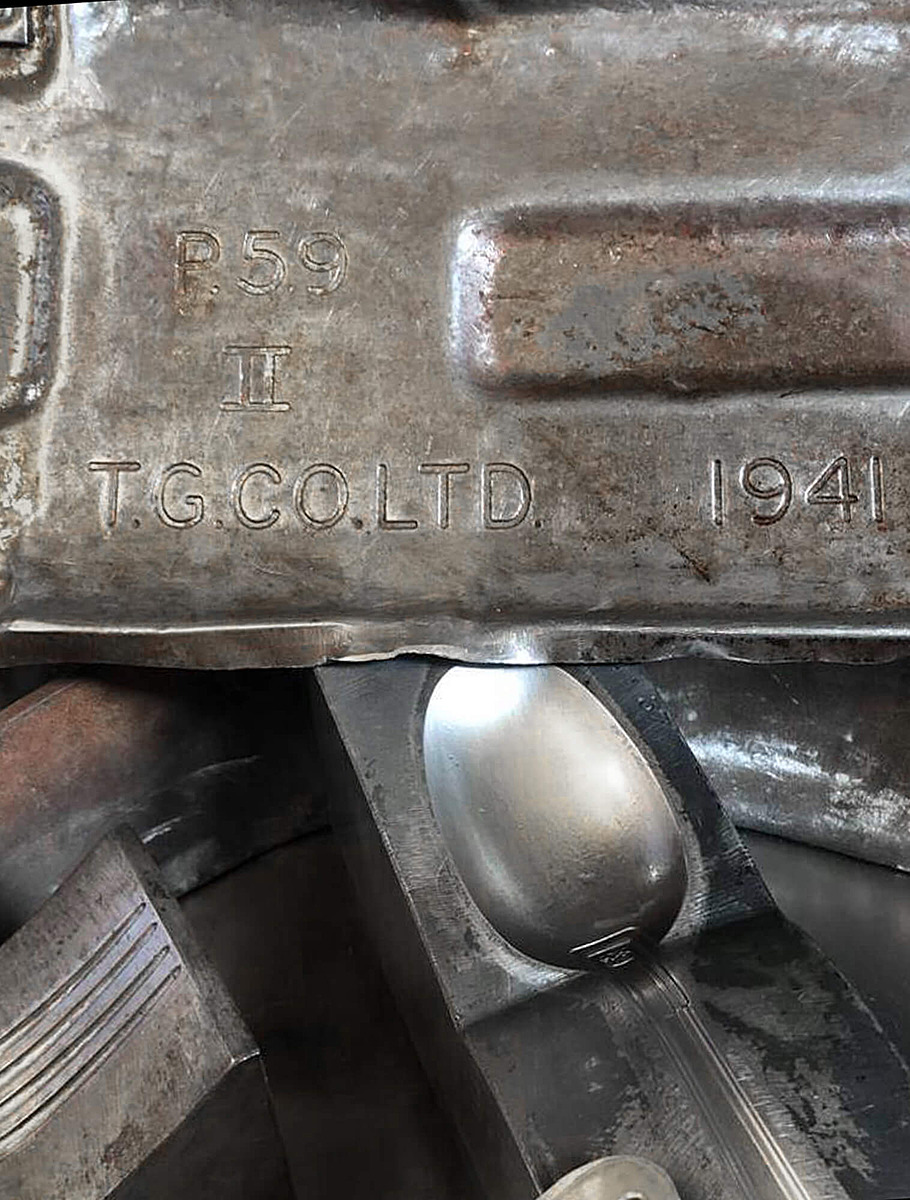 Штампы для приборов из танковой брони