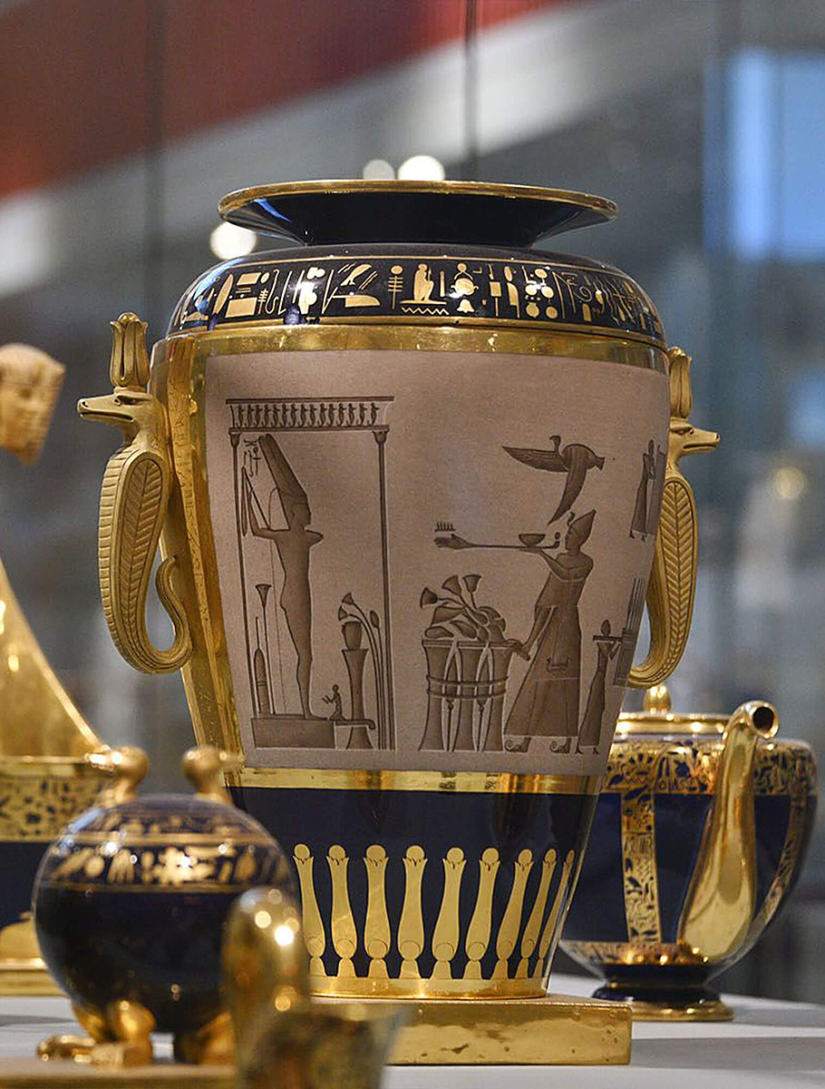 «Египетский» сервиз на выставке