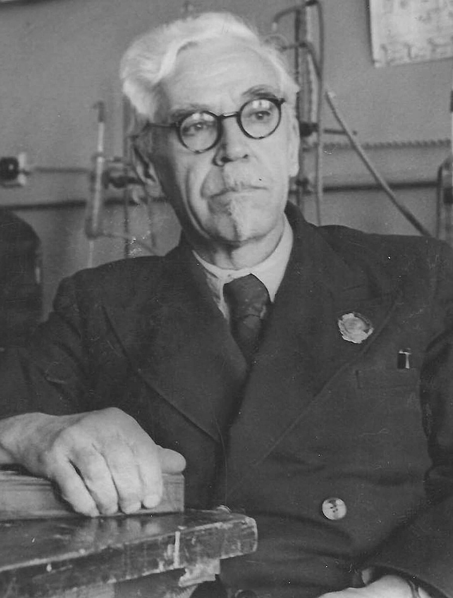 Антон Фролов-Багреев