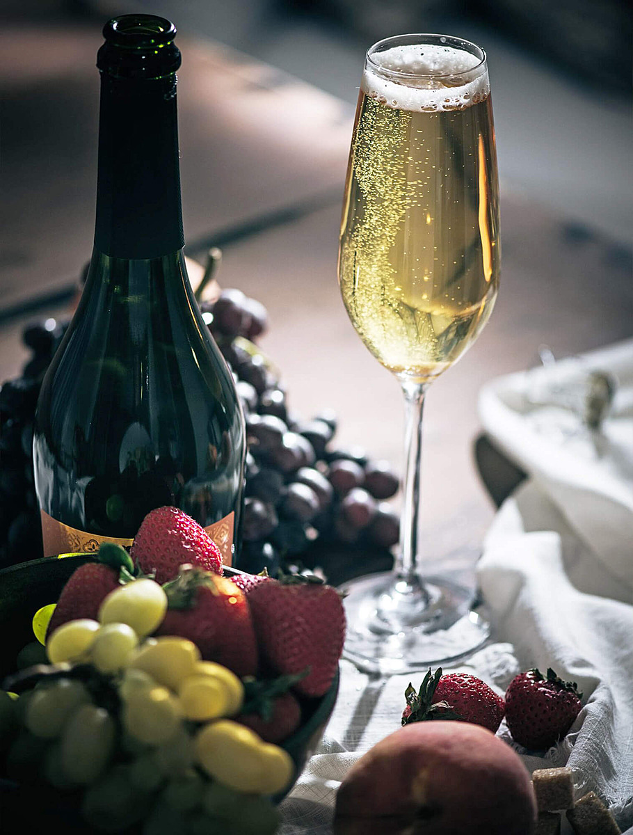 Закуски к сладким и полусладким шампанским