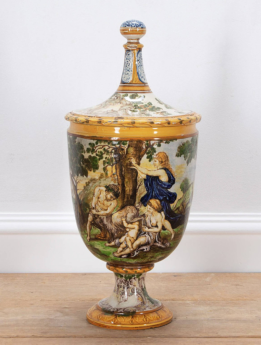 Тосканская ваза из майолики, 18 век