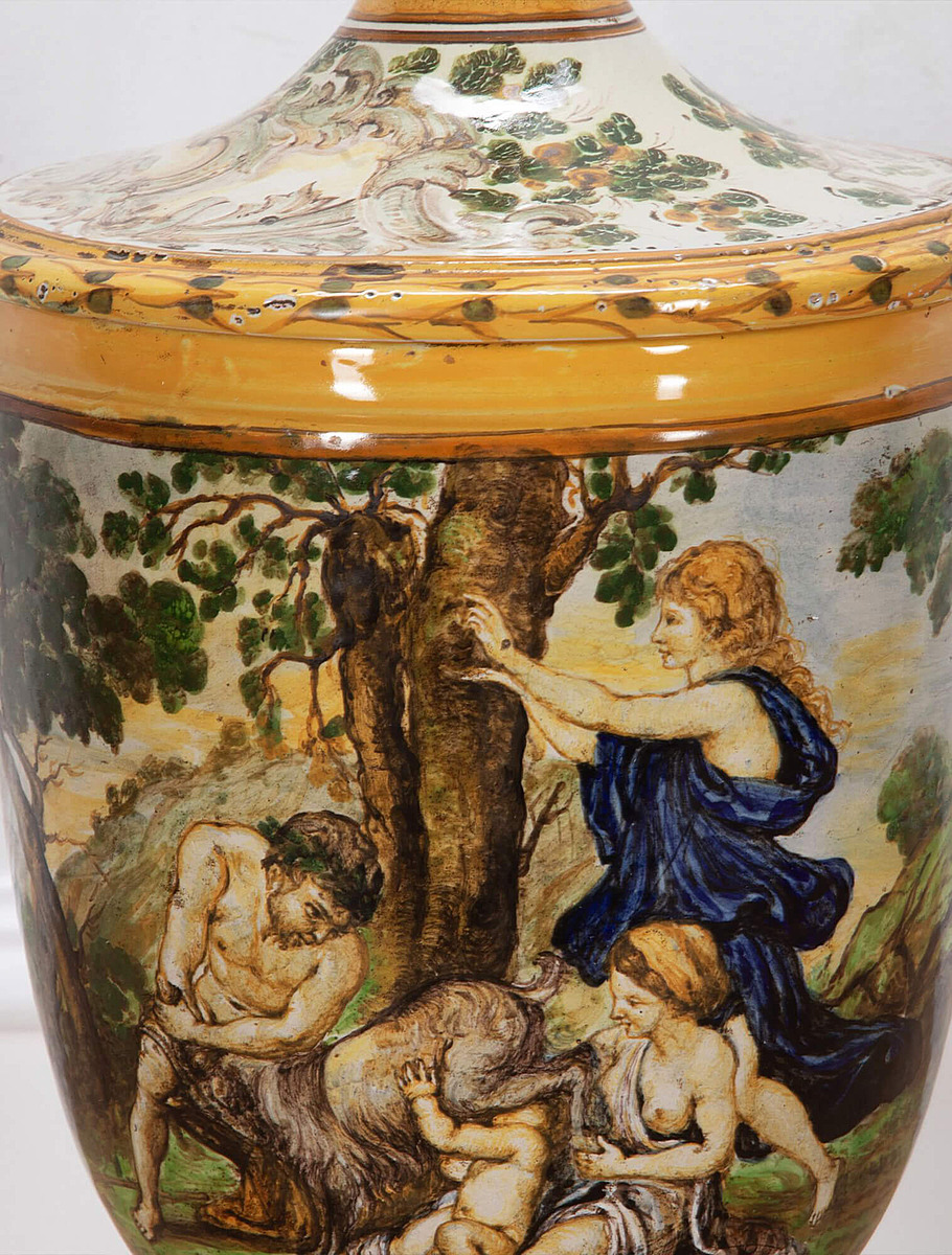 Тосканская ваза из майолики, 18 век