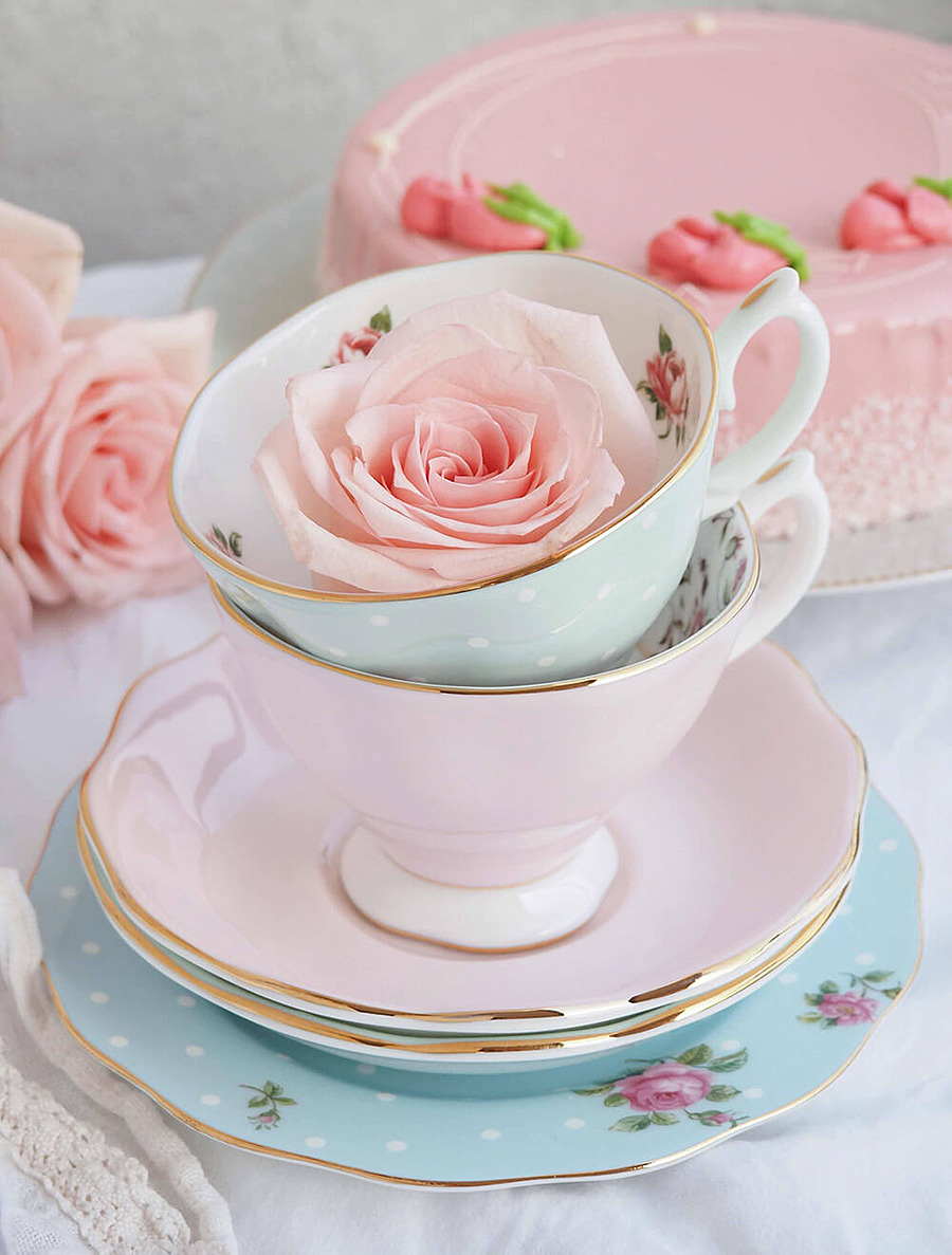 Посуда в винтажном стиле Rose от Royal Albert