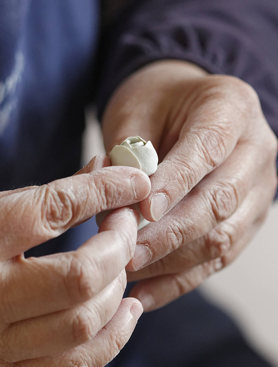 Небольшая скульптура Sèvres из мягкого бисквитного фарфора