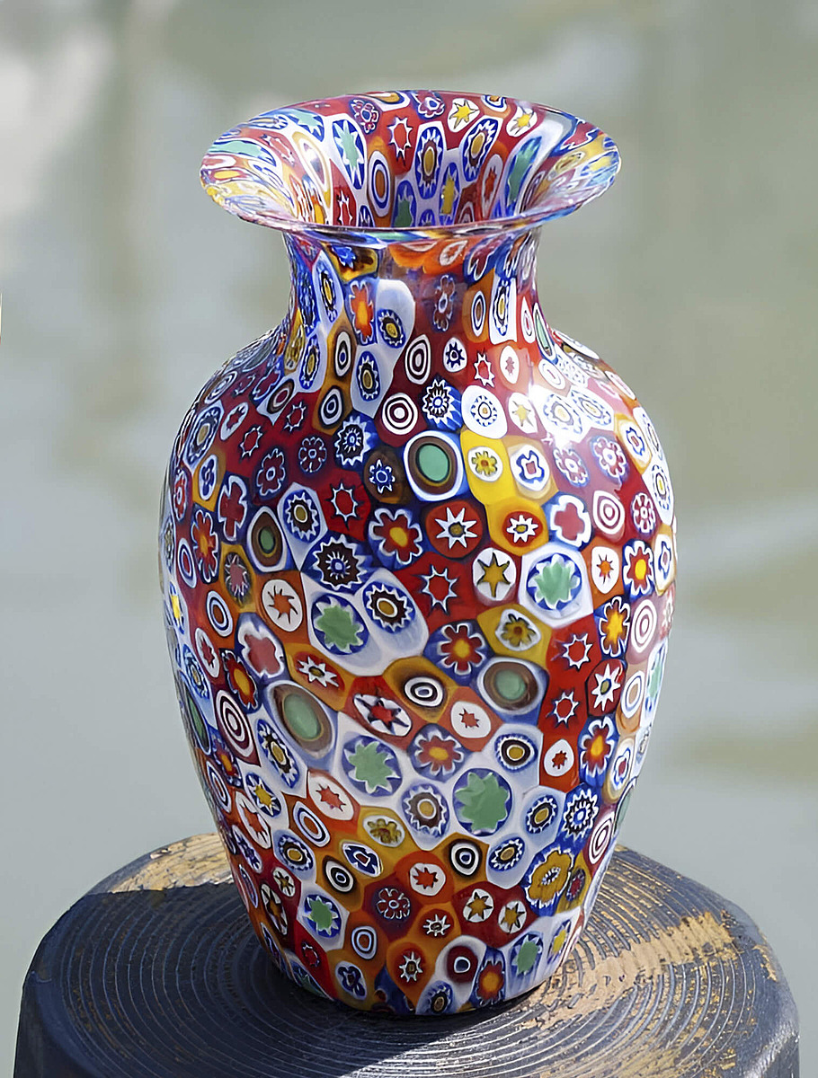 Современная ваза из венецианского стекла