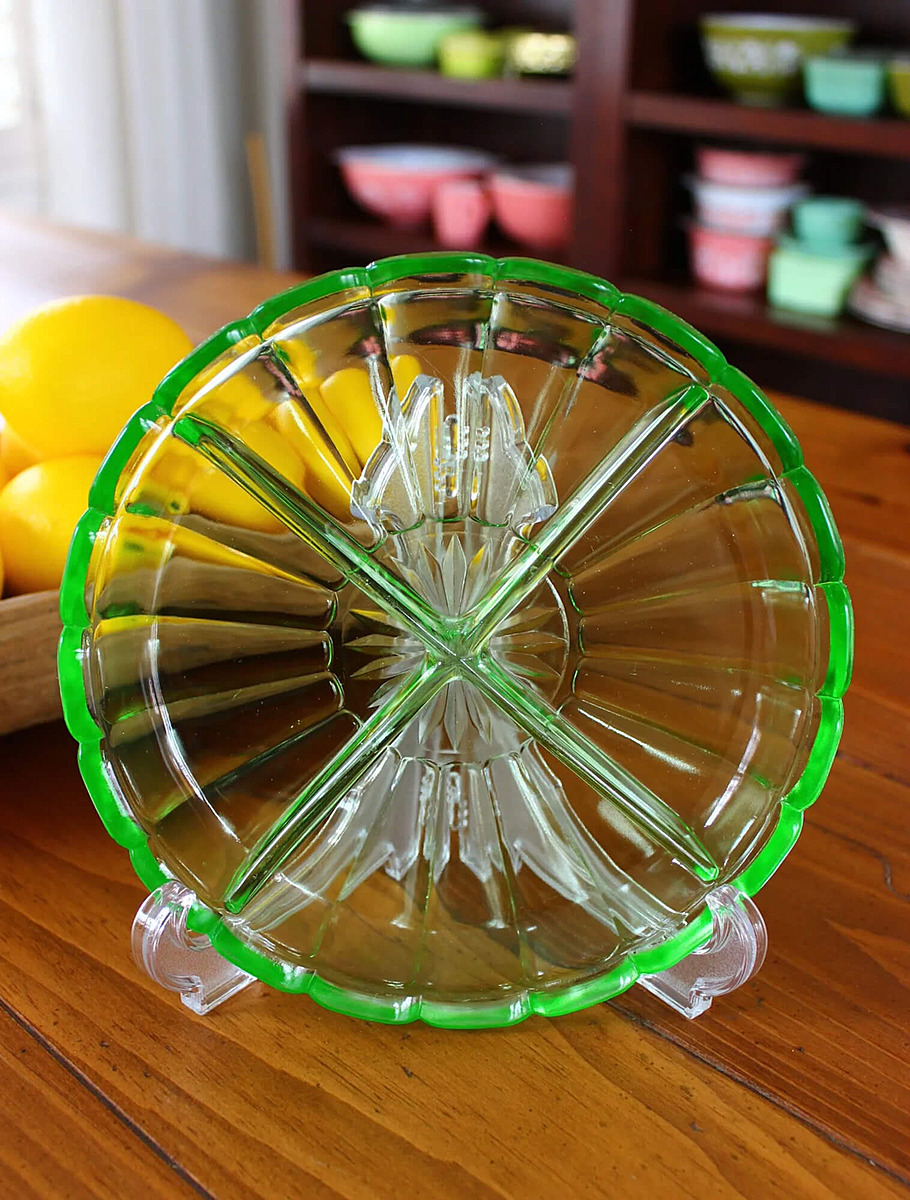 Урановое стекло