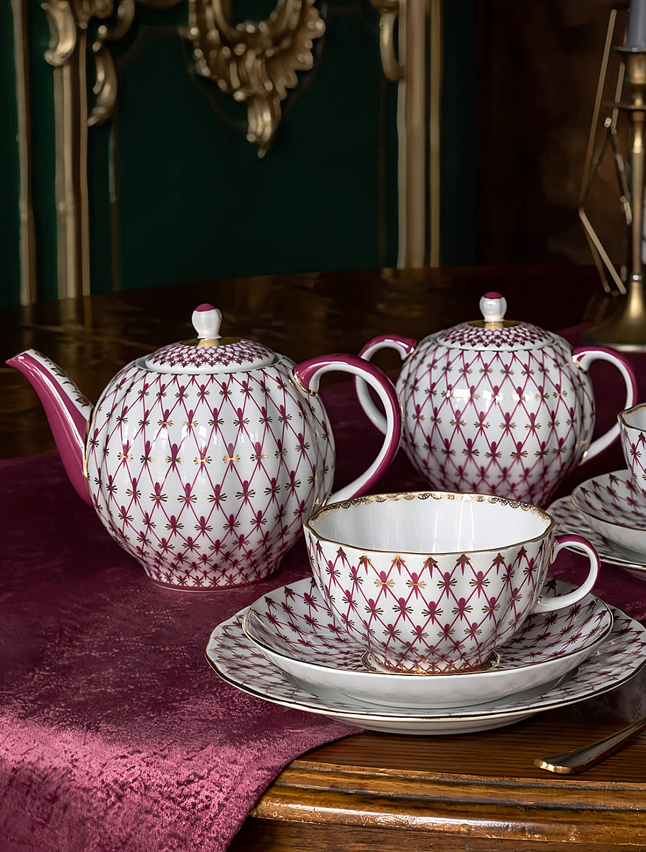 Сервиз «Сетка-блюз» ИФЗ, созданный по мотивам «Собственного» сервиза