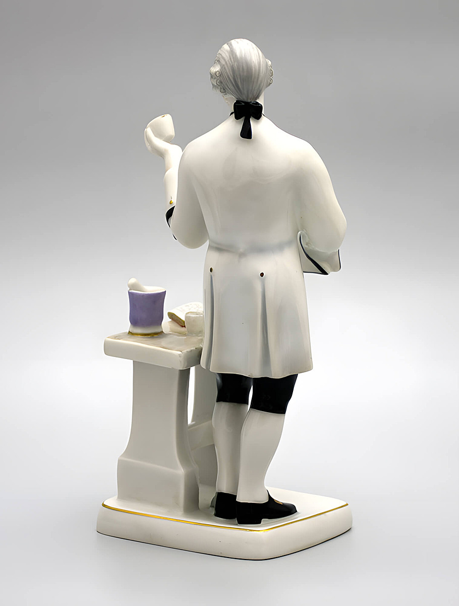 Статуэтка «Дмитрий Виноградов» 1969 год