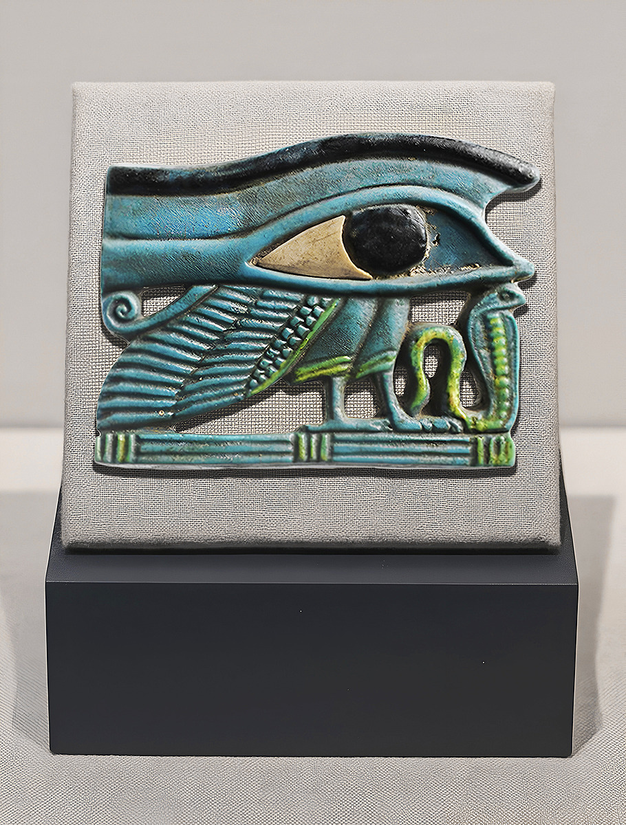 Амулет «Глаз Веджат» из фаянса