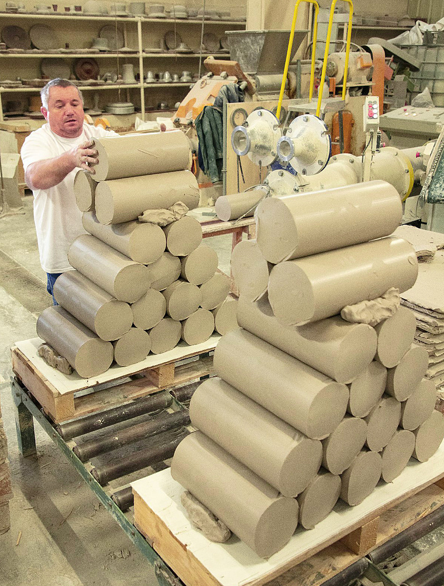 Производство фаянса — Каолин