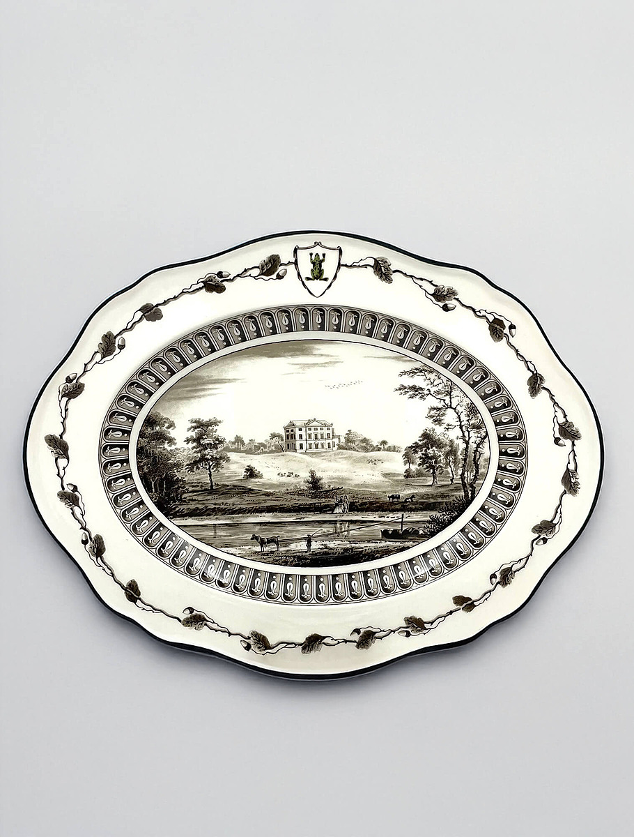 Блюдо из сервиза «Зелёная лягушка»