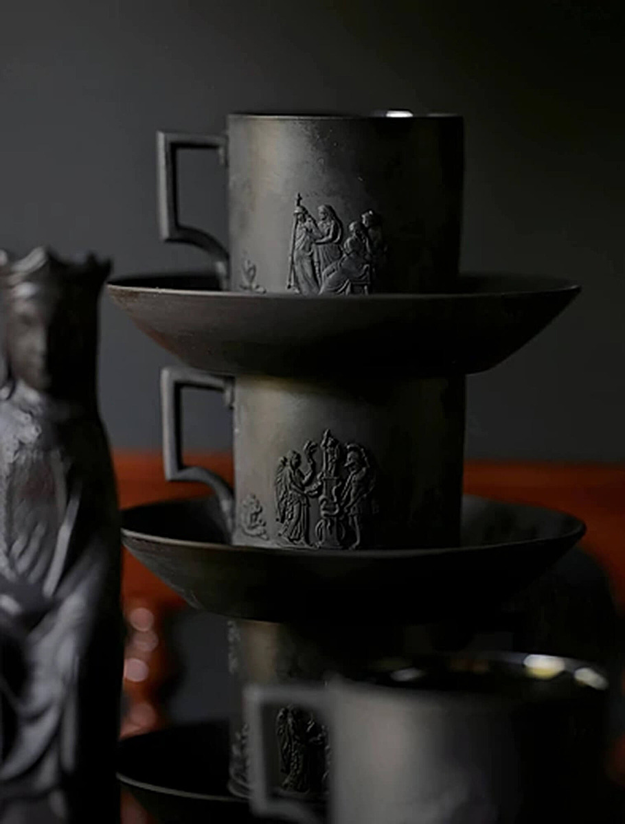 Чёрный базальт