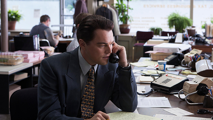 Кадр из фильма «Волк с Уолл-стрит»