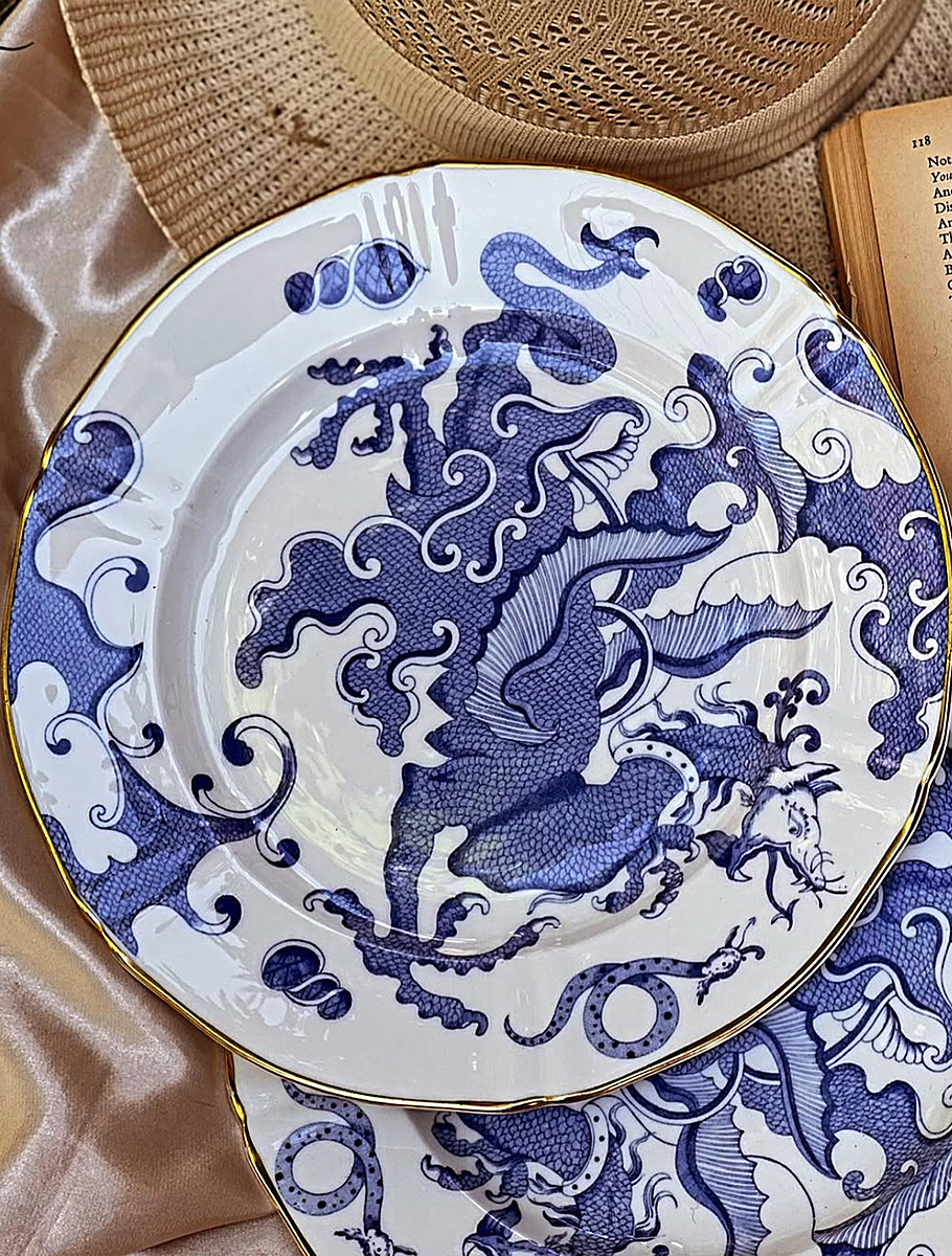 Коллекция «Голубой дракон», Royal Worcester