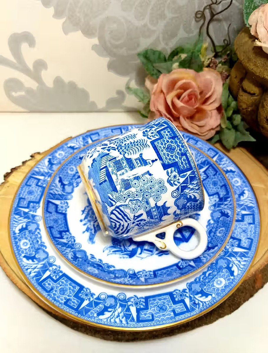 Коллекция «Ива», Royal Worcester