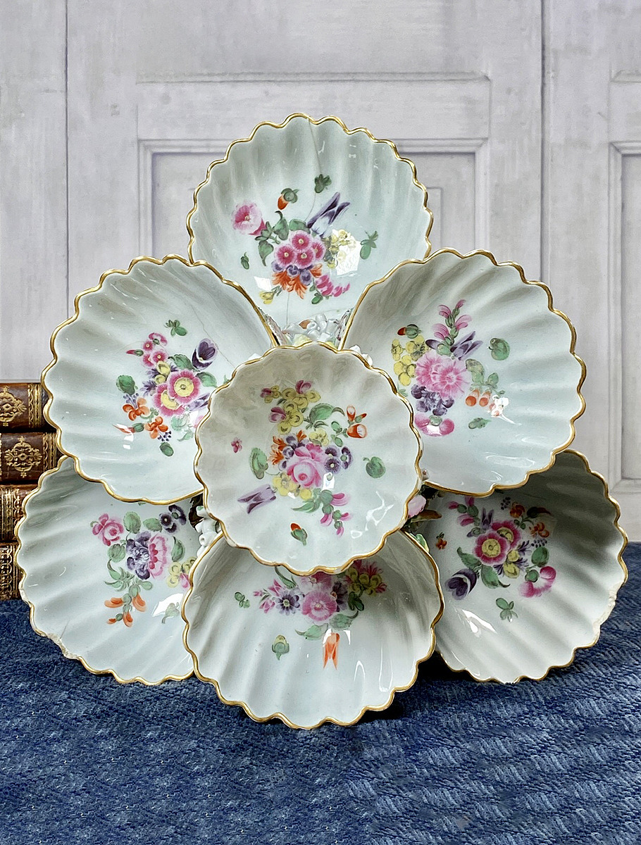 Десертница в виде раковин прим. 1768 г. Royal Worcester