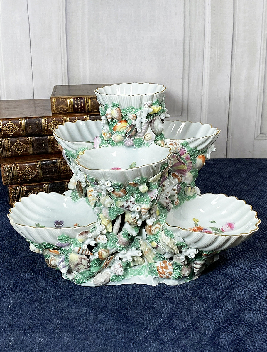 Десертница в виде раковин прим. 1768 г. Royal Worcester