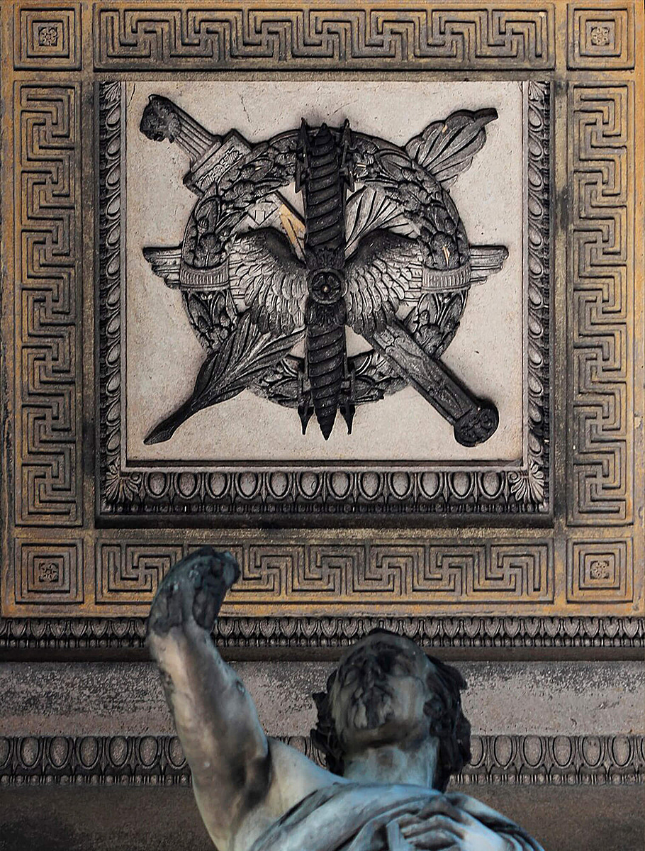 Меандр в архитектуре