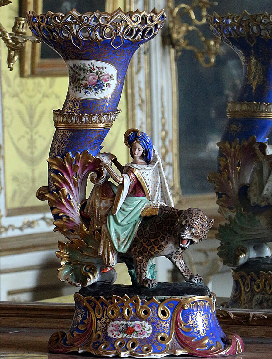 Ваза, мануфактура Capodimonte