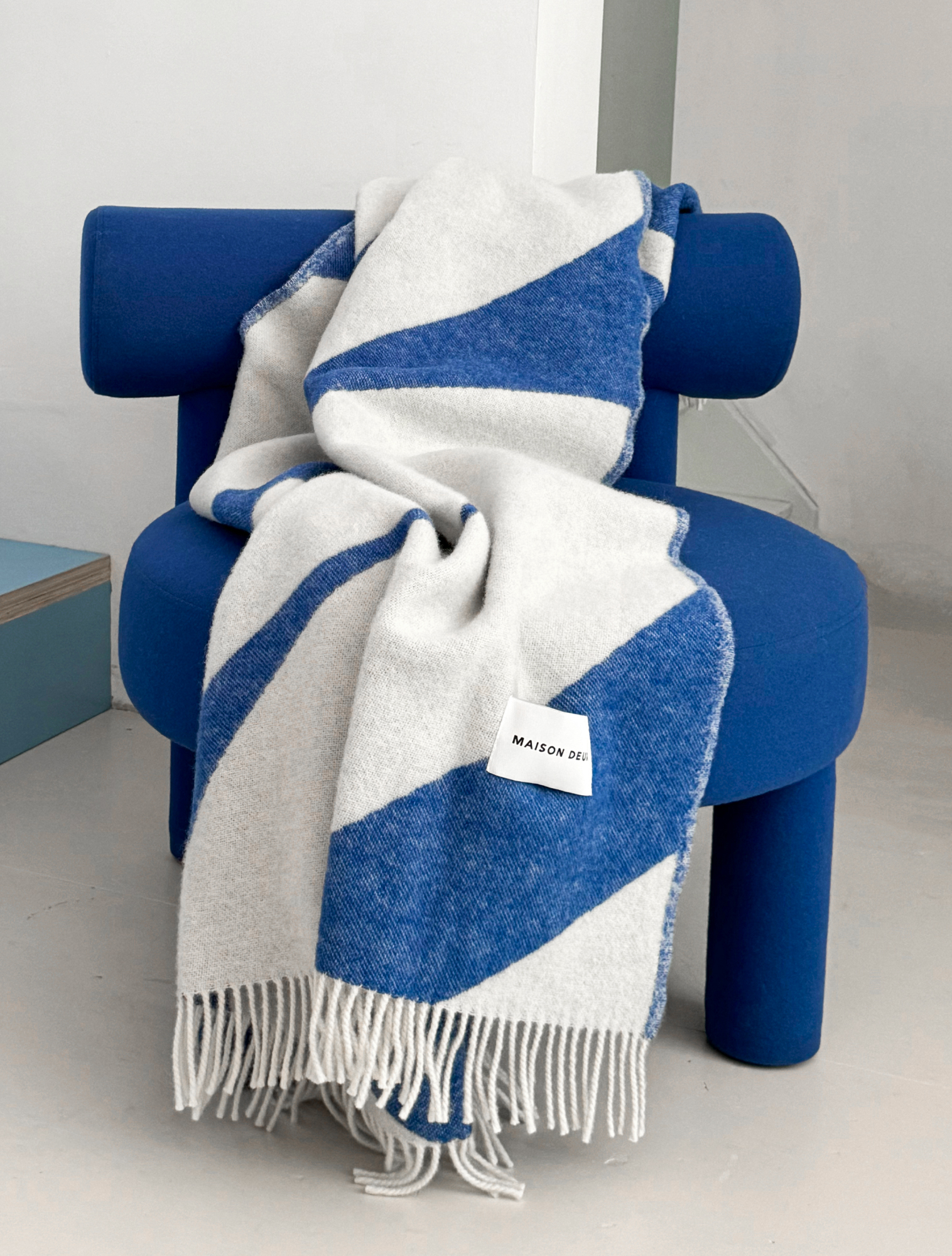 Плед Swirl, 130х200 см от Maison Deux