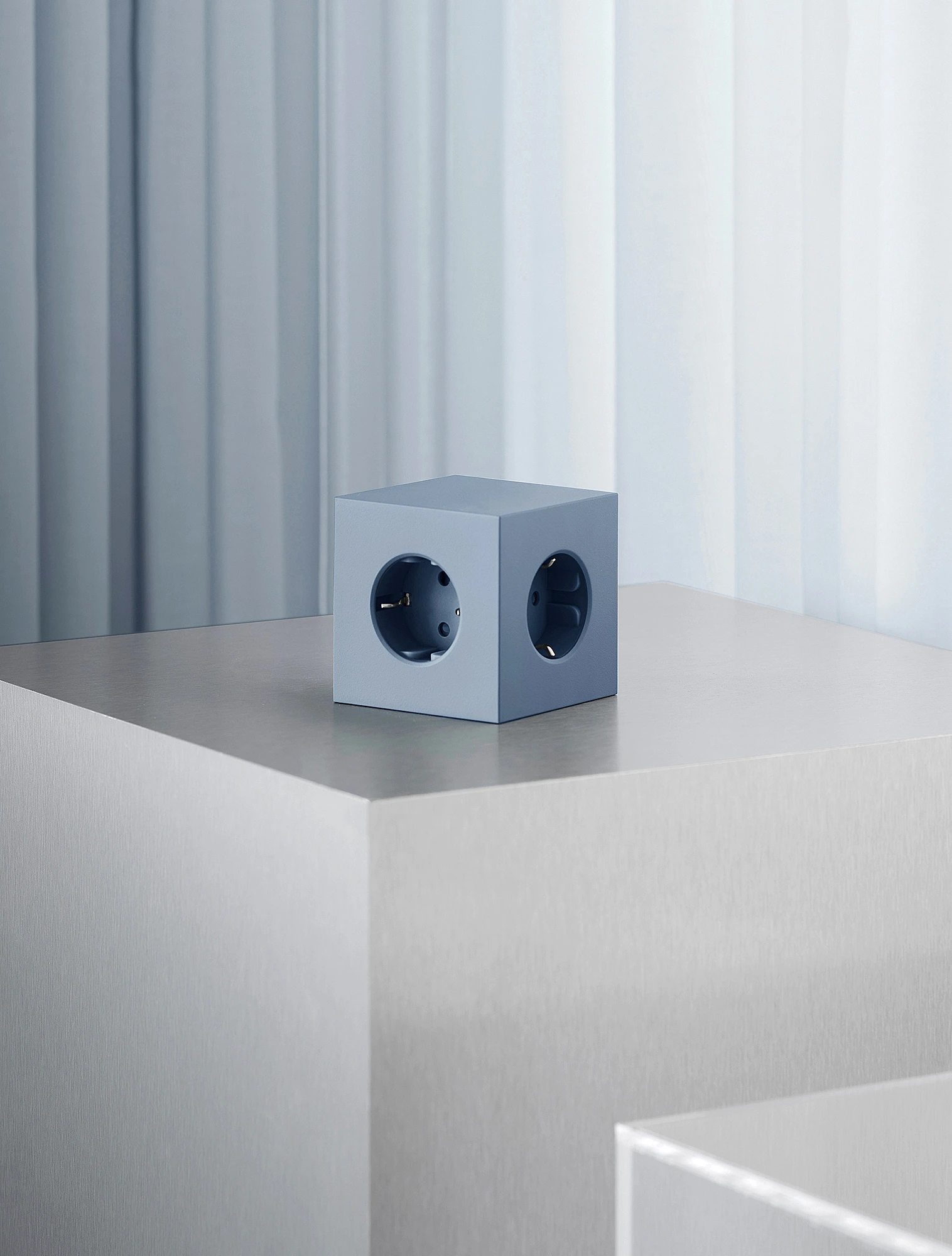 Разветвитель Square Two с USB-C и 3 розетками, 7,5х7,5 см