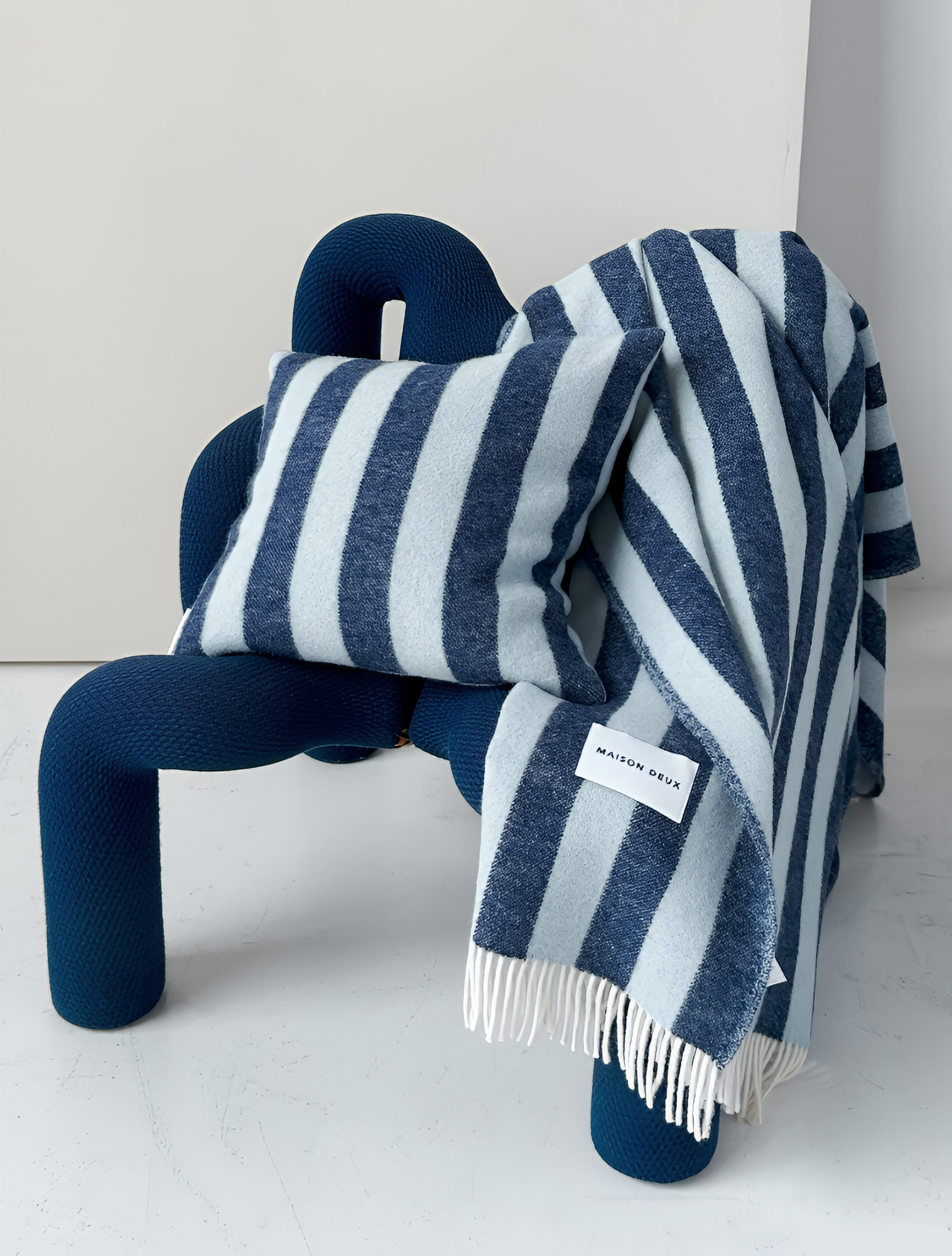 Плед Candy Wrap, 130х200 см от Maison Deux