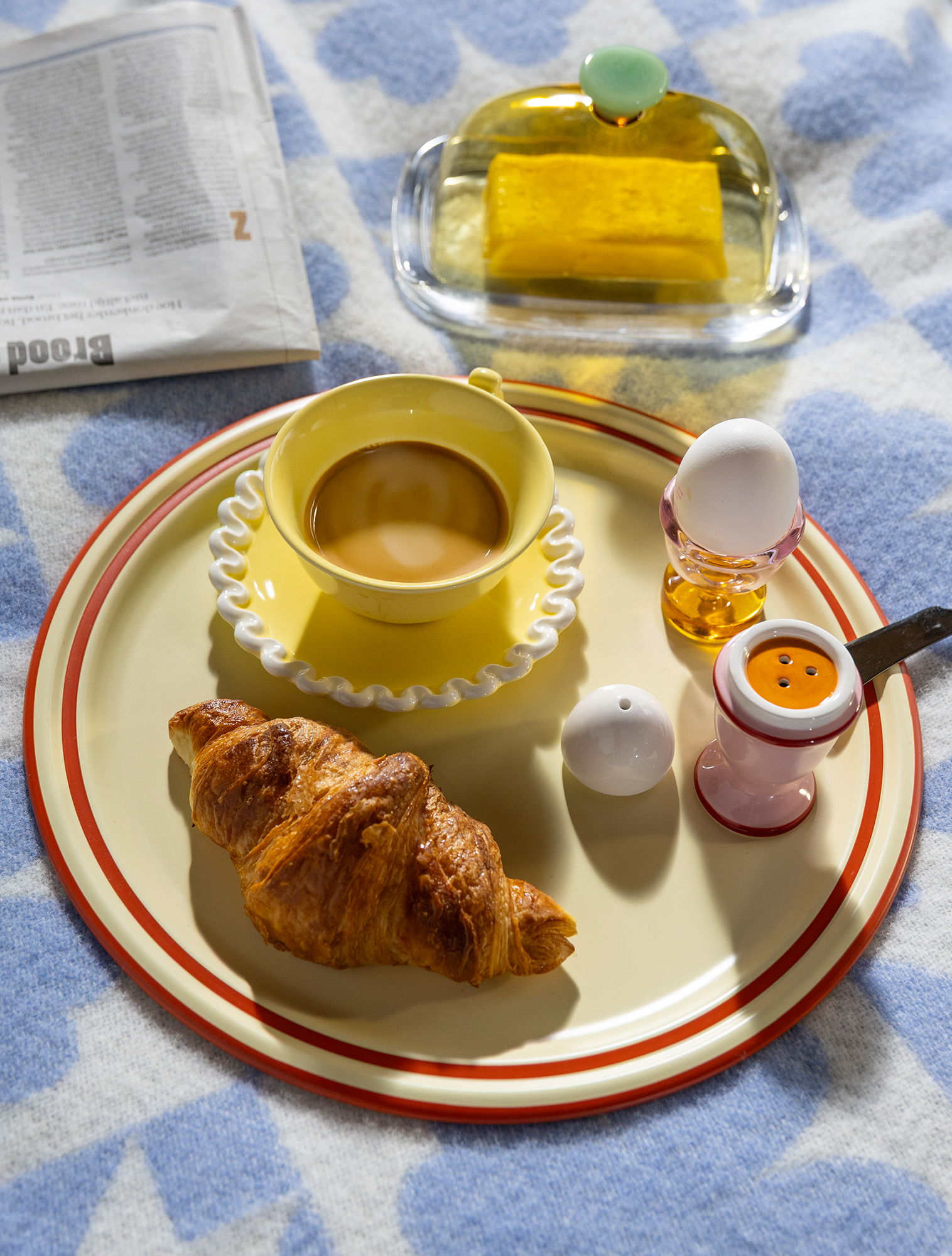 Набор из солонки и перечницы Egg, 10 см
