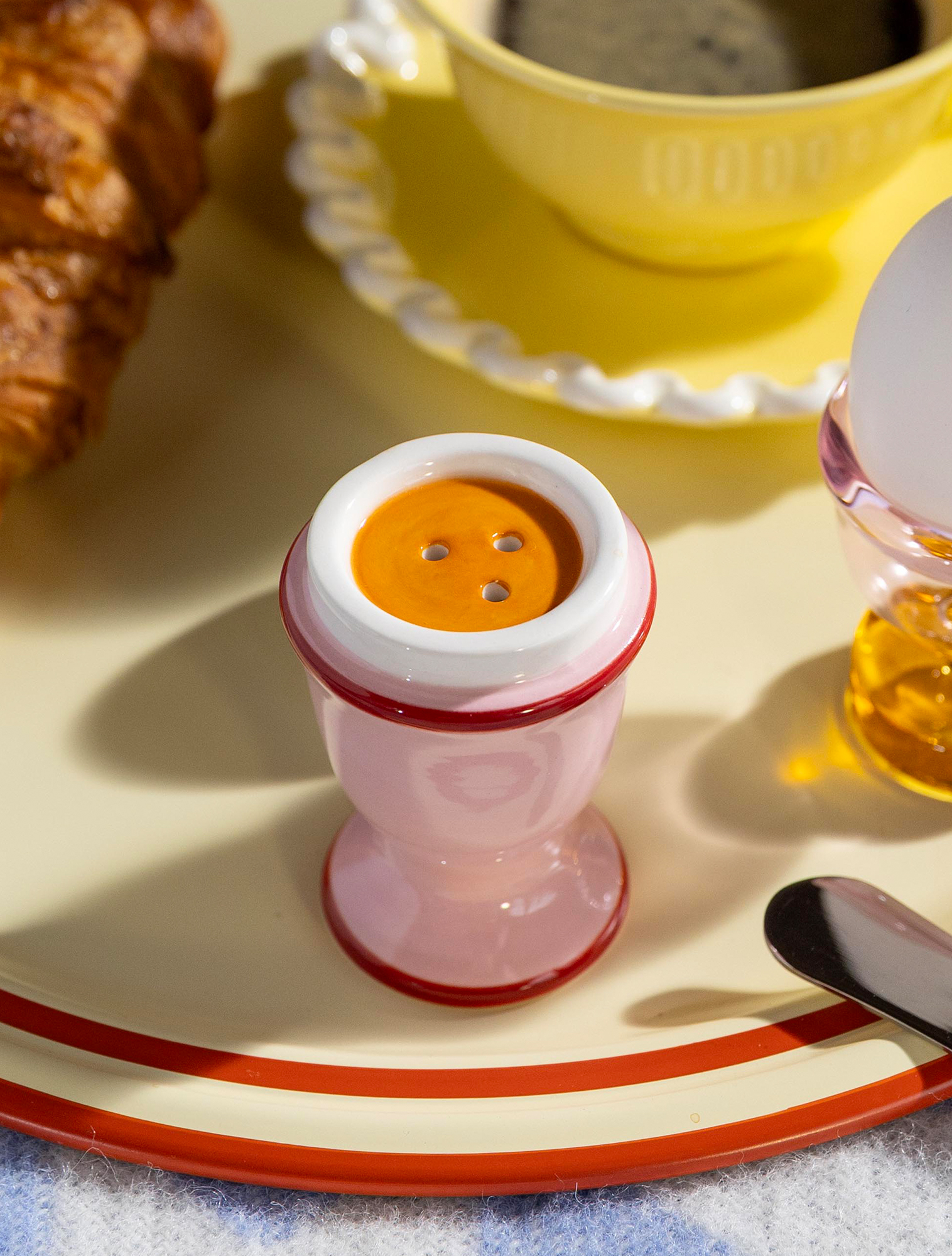 Набор из солонки и перечницы Egg, 10 см от &Klevering