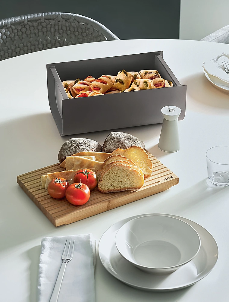 Хлебница с разделочной доской Mattina, 34x14 см от Alessi