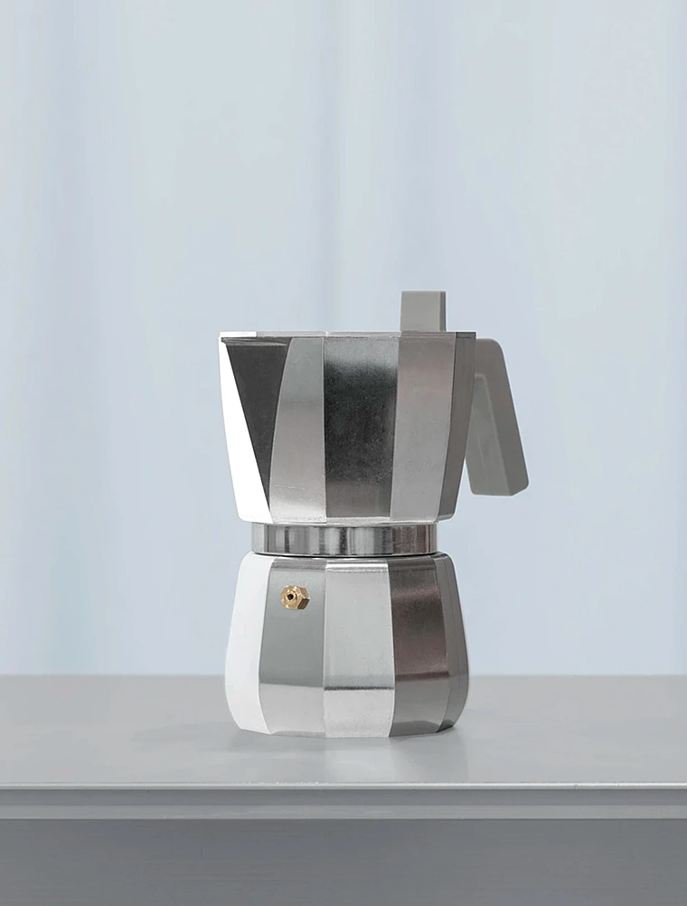 Кофеварка гейзерная на 3 чашки Moka, 150 мл от Alessi