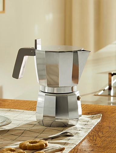 Кофеварка гейзерная на 6 чашек Moka, 300 мл