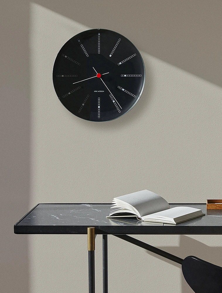 Настенные часы Bankers, 29 см от Arne Jacobsen
