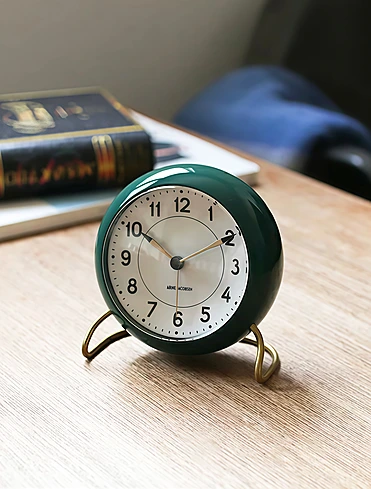 Настольные часы-будильник с подсветкой Station, 11,5x12 см