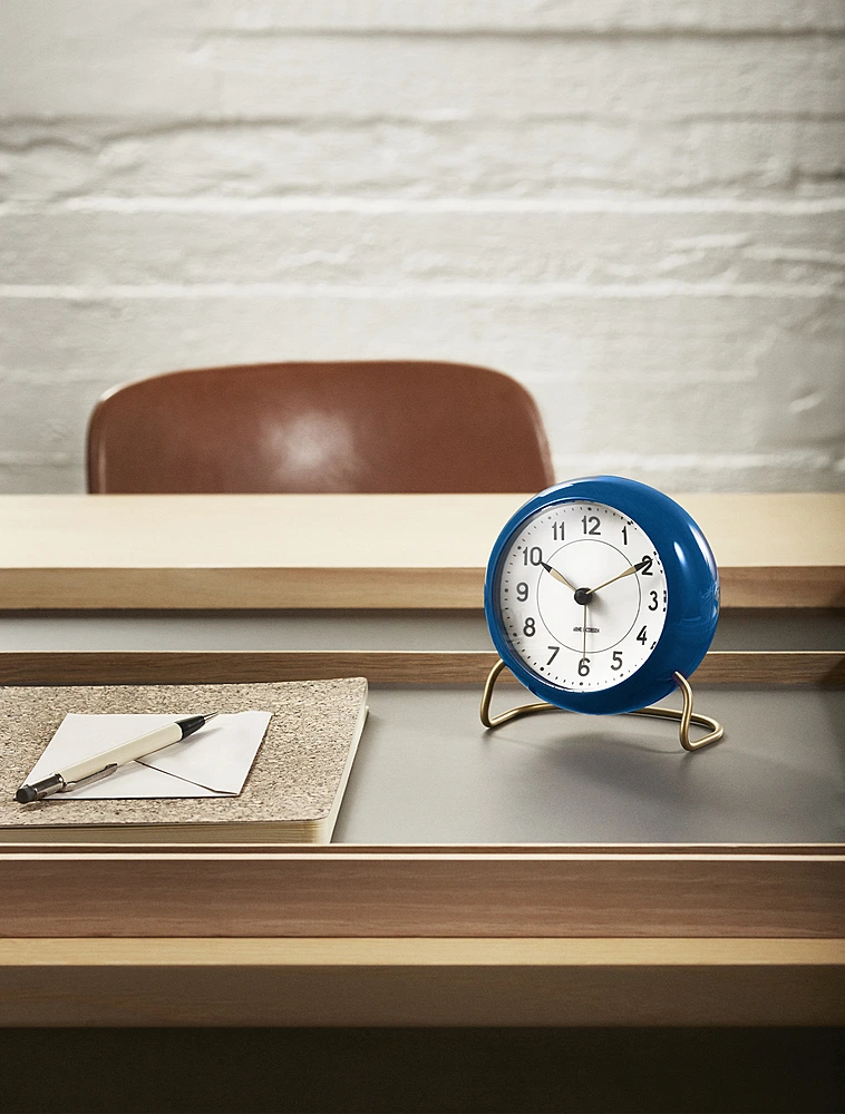 Настольные часы Station, 12 см от Arne Jacobsen