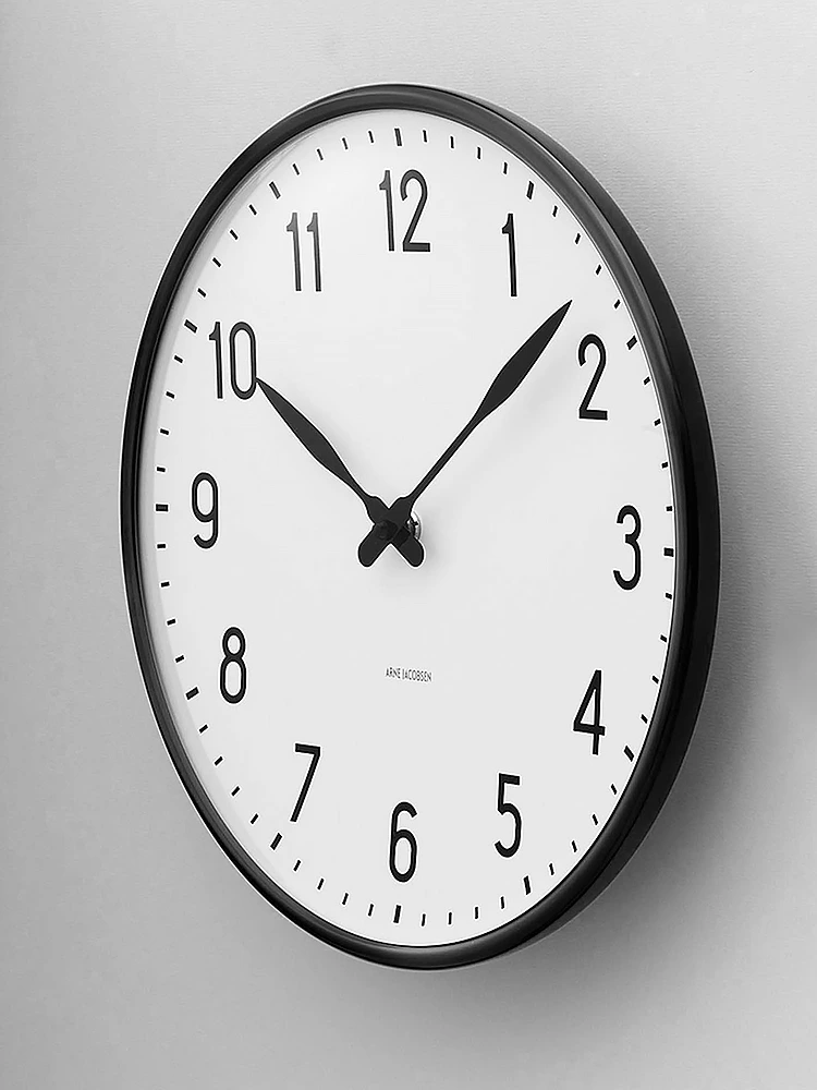 Настенные часы Station, 29 см от Arne Jacobsen