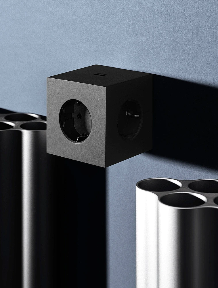 Разветвитель Square Two с USB-C и 3 розетками, 7,5х7,5 см от Avolt