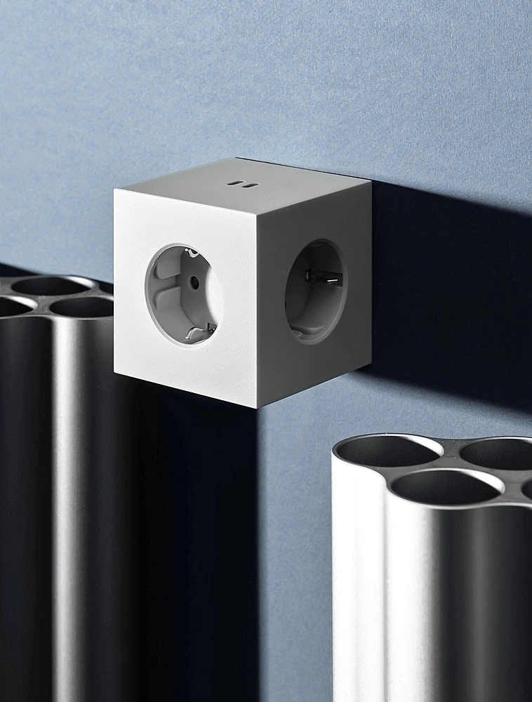 Разветвитель Square Two с USB-C и 3 розетками, 7,5х7,5 см от Avolt