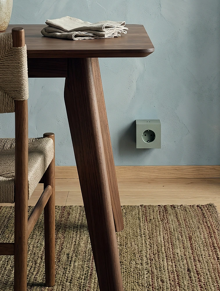 Разветвитель Square Two с USB-C и 3 розетками, 7,5х7,5 см от Avolt