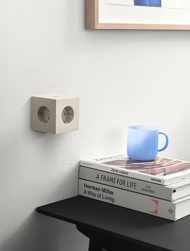 Разветвитель Square Two с USB-C и 3 розетками, 7,5х7,5 см