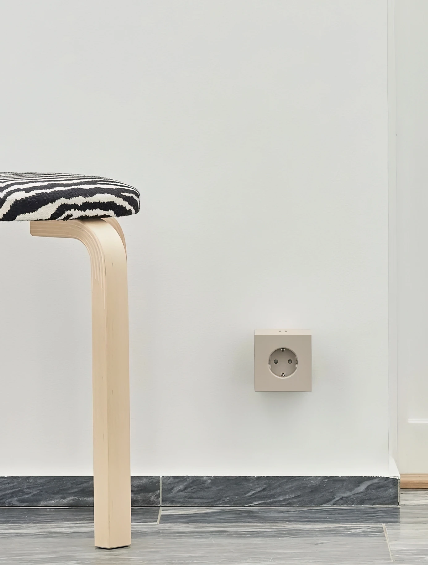 Разветвитель Square Two с USB-C и 3 розетками, 7,5х7,5 см