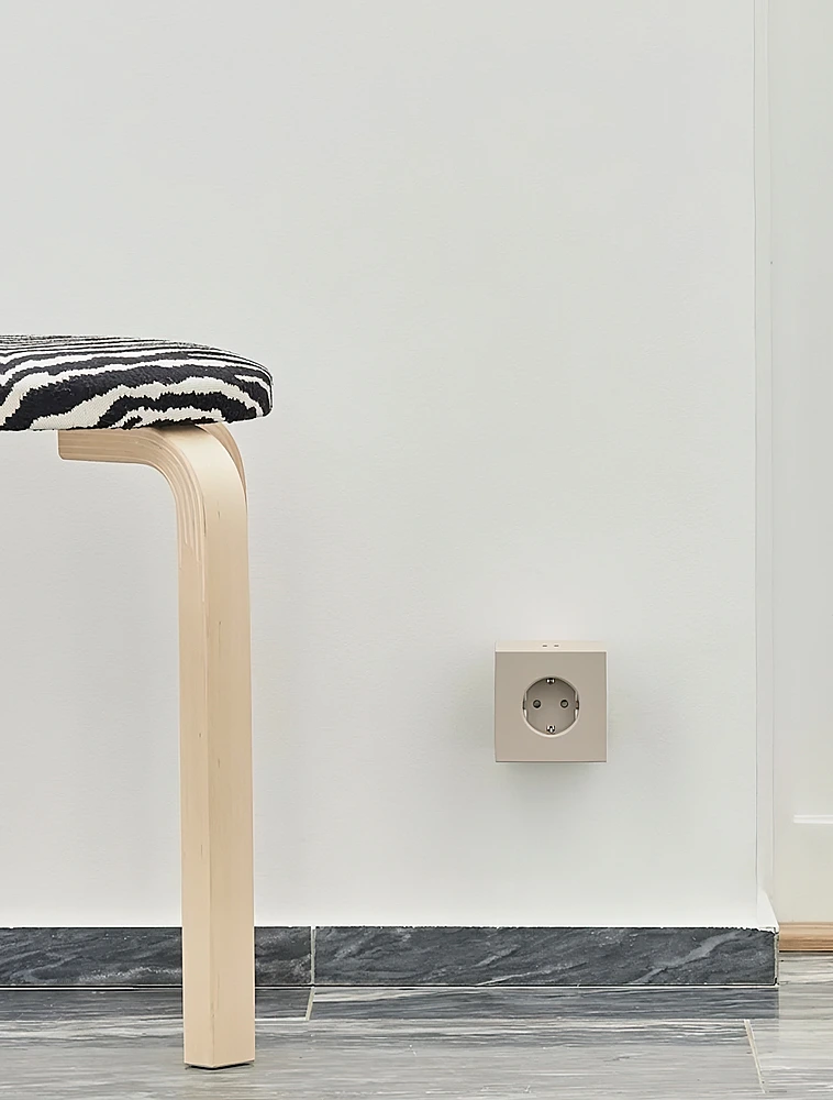 Разветвитель Square Two с USB-C и 3 розетками, 7,5х7,5 см от Avolt