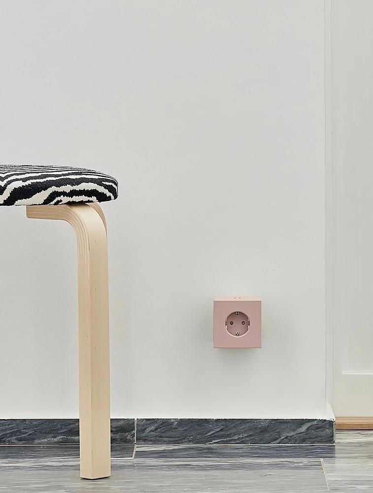 Разветвитель Square Two с USB-C и 3 розетками, 7,5х7,5 см от Avolt