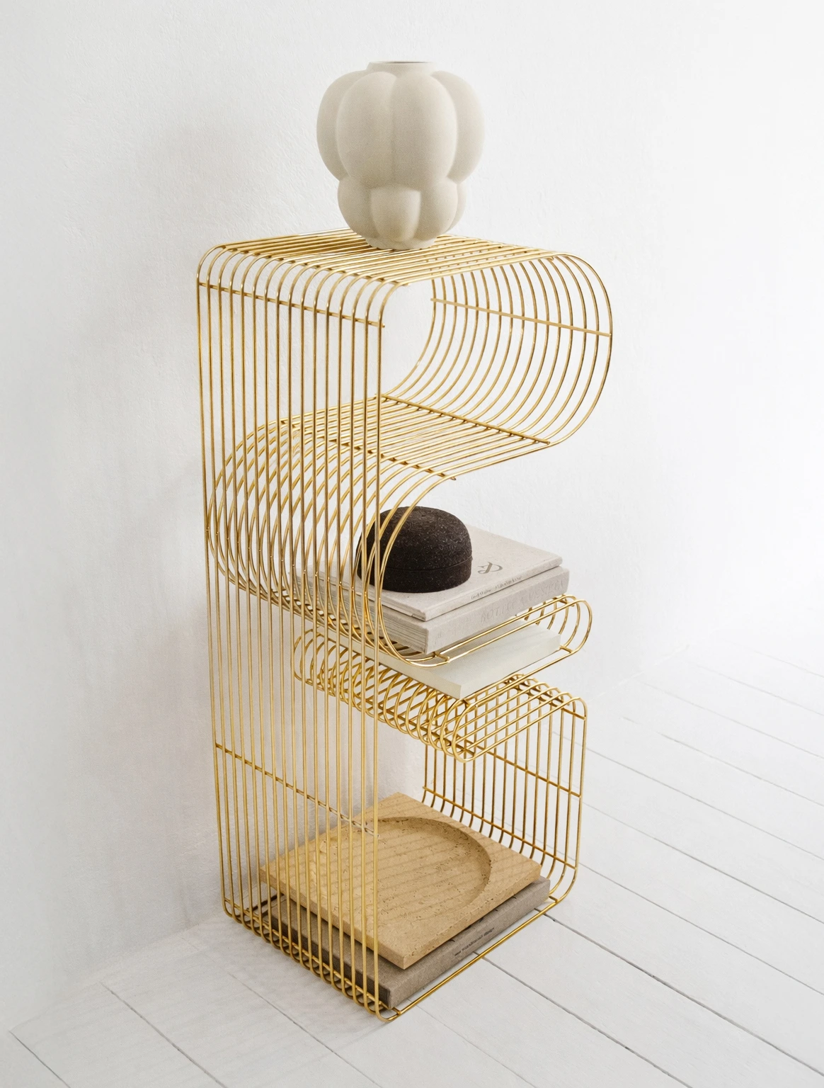 Журнальный столик Curva, 100x32x43 см