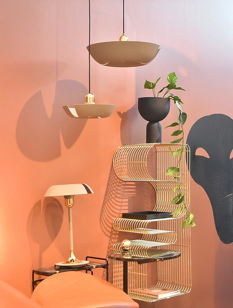 Журнальный столик Curva, 100x32x43 см от AYTM