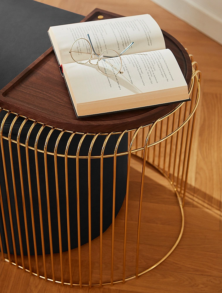 Журнальный столик с подносом Curva, 34x48x49 см от AYTM