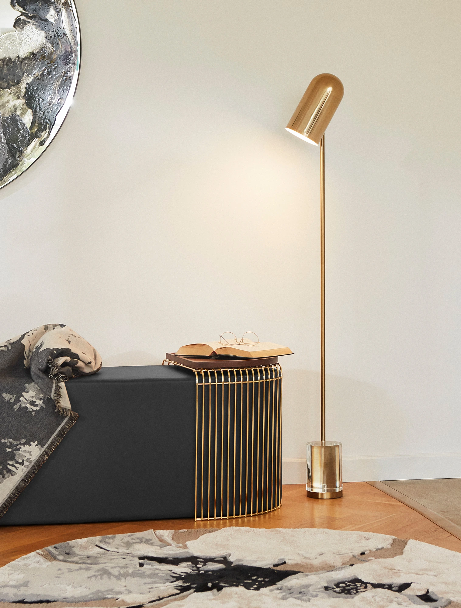 Журнальный столик с подносом Curva, 34x48x49 см