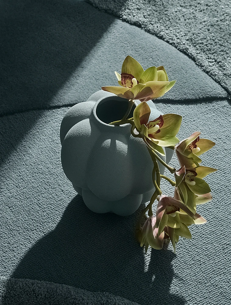 Ваза Uva, 22 см от AYTM